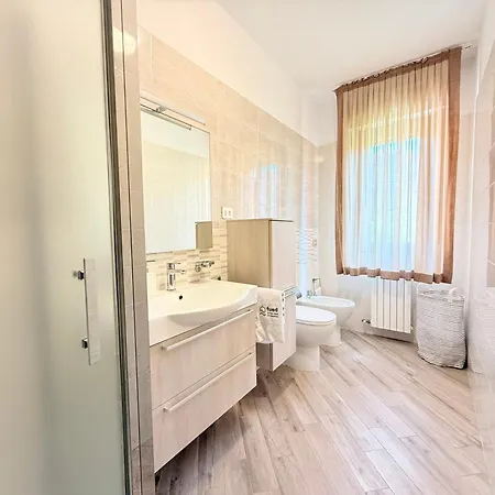 S298 - Sirolo, Delizioso Trilocale Con Terrazzo 锡罗洛