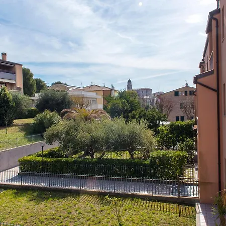 S298 - Sirolo, Delizioso Trilocale Con Terrazzo 锡罗洛